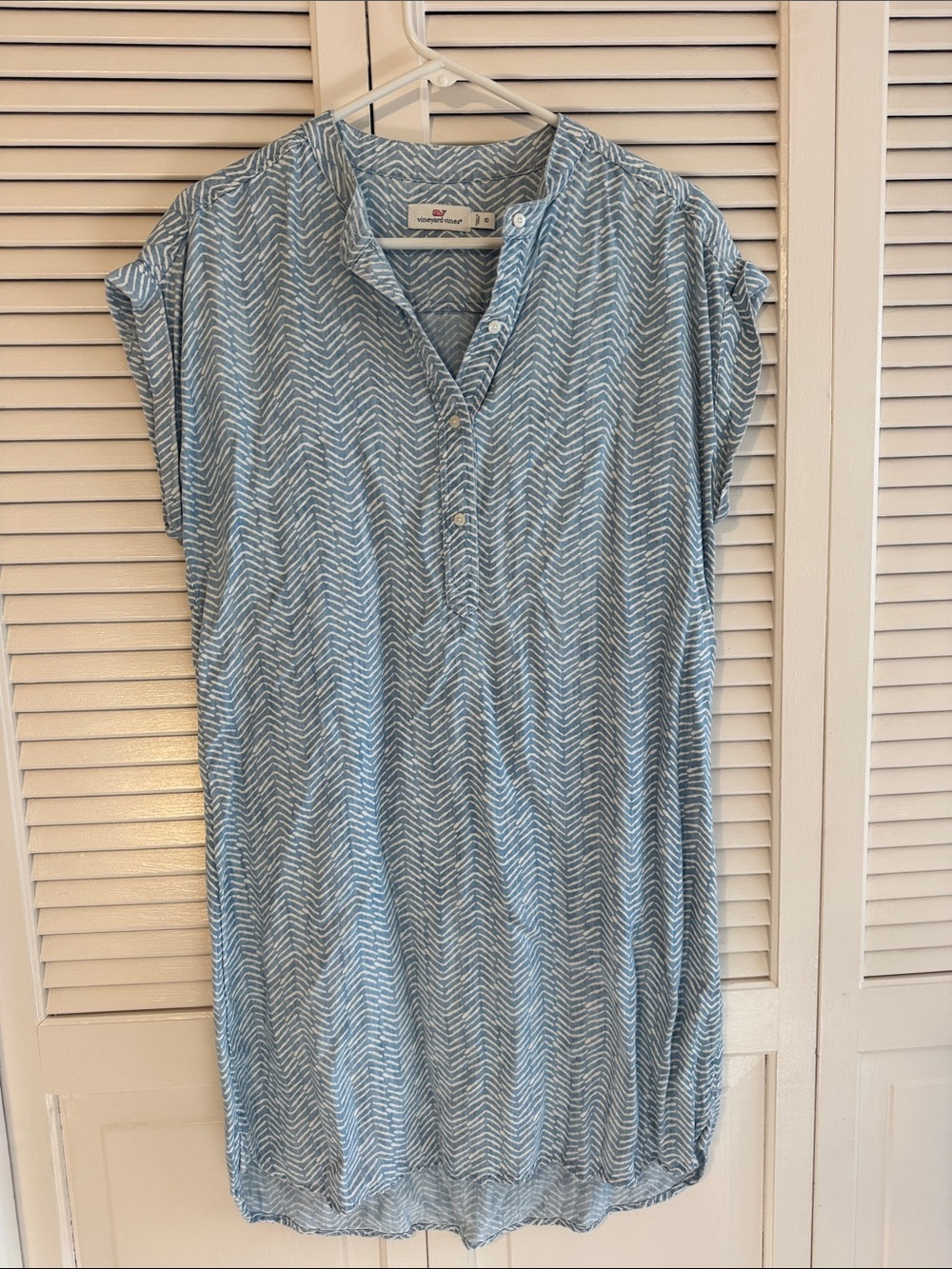 Vineyard Vines Light Blue and White Sun-washed Chevron Button-Front Dress
